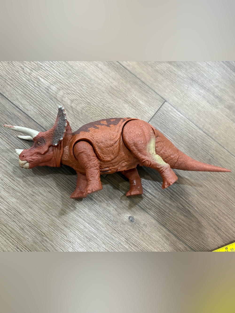 Jurassic World Triceratops